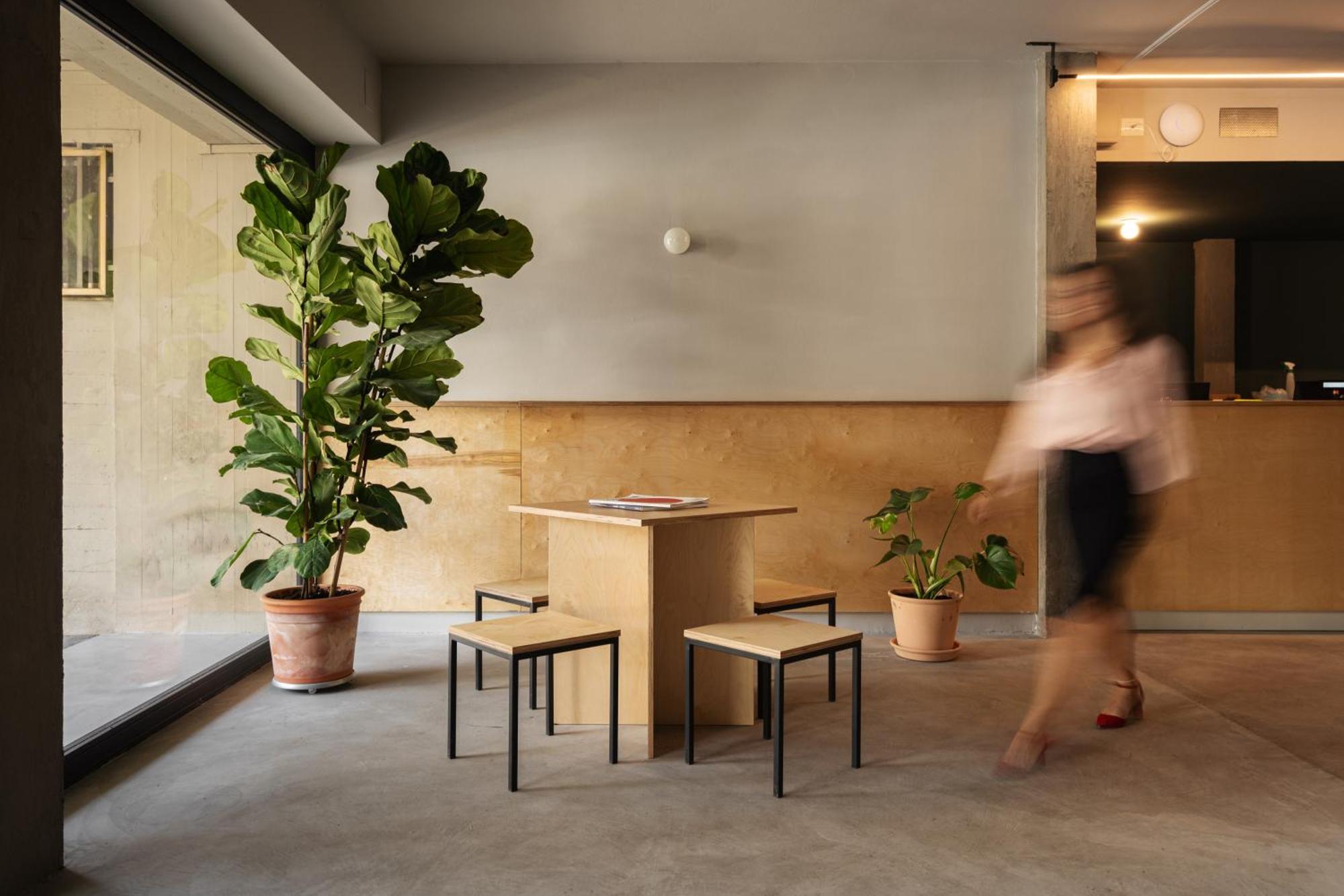 're-dama Hostel *